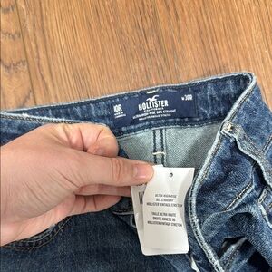 Hollister 90s straight high rise Jean